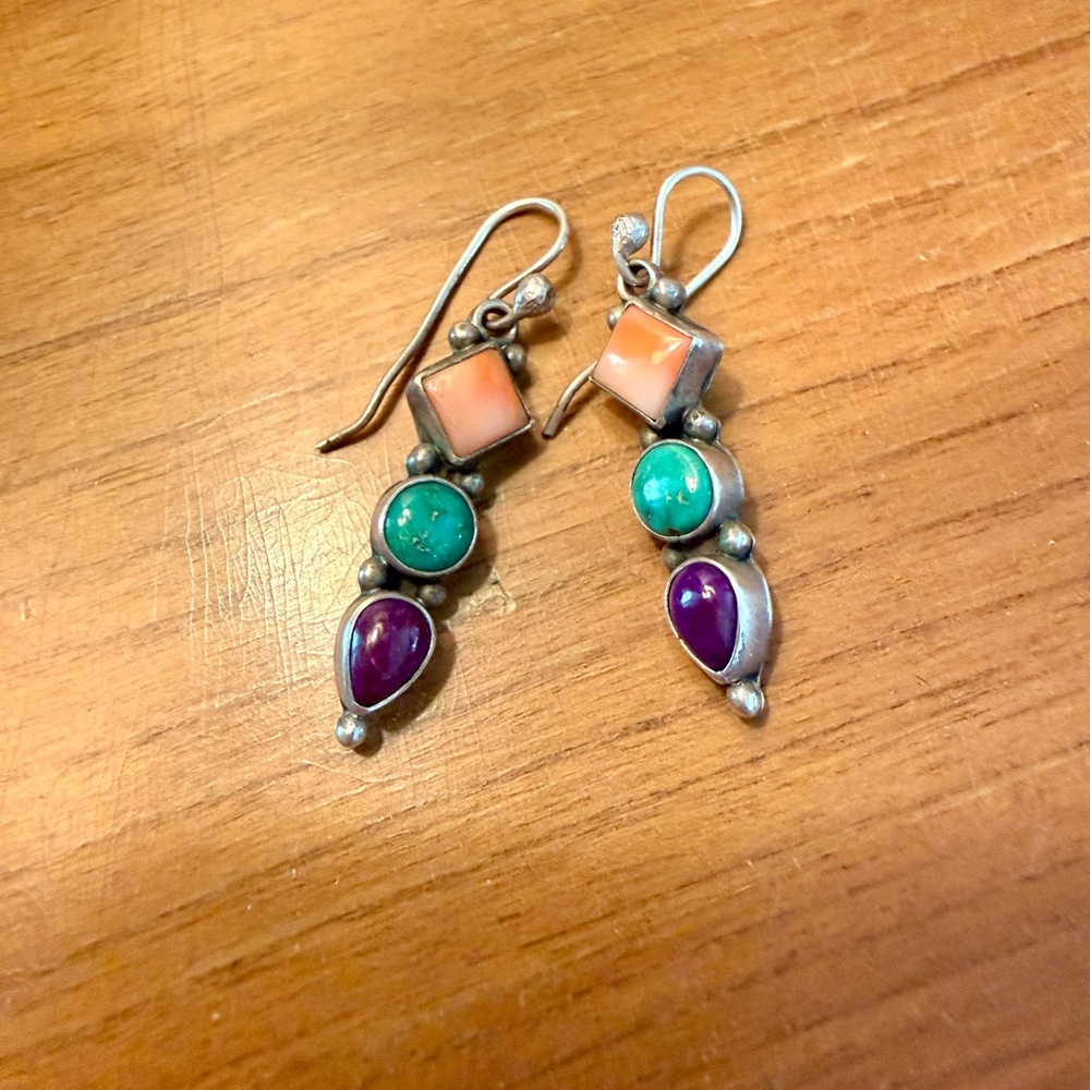 Turquoise & Spiny Oyster Native American Vintage sterling earrings.